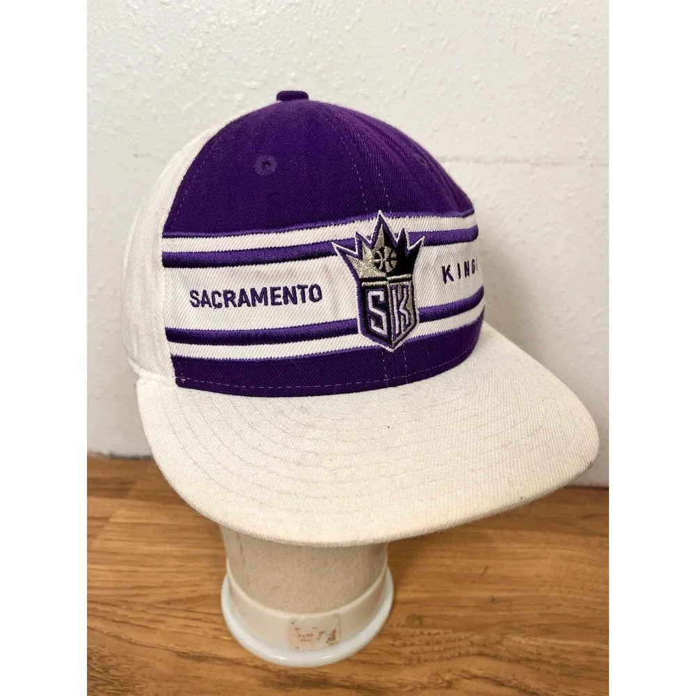 Sacramento Kings Reebok Vintage‎ Fitted Cap Hat - Size: 7 1/4